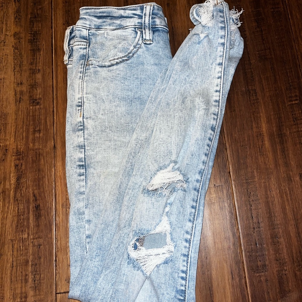 American Eagle skinny jeans